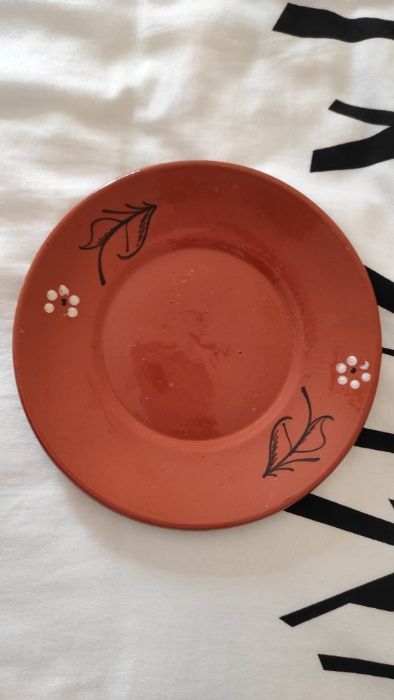 Tigela de barro para sopa