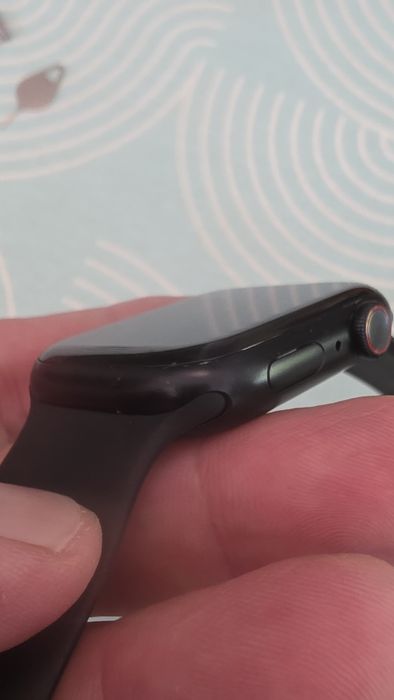 Apple Watch 8 45mm GPS + Cellular
