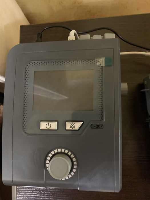 Апарат лікування апноє і храпу