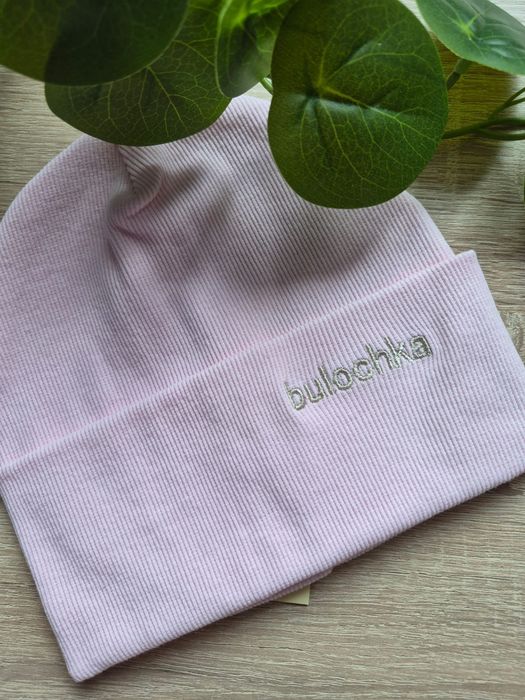 Шапка подвійна
Тканина:рубчик
Склад:95% бавовна,5% еластан
Розмір 48-5