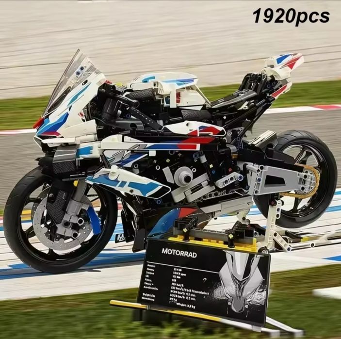 Уцінка Конструктор мотоцикл BMW 1000RR 1920 деталей.
