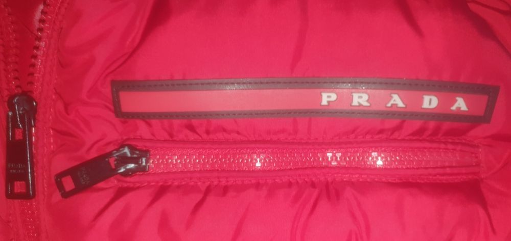 Prada colete vermelho