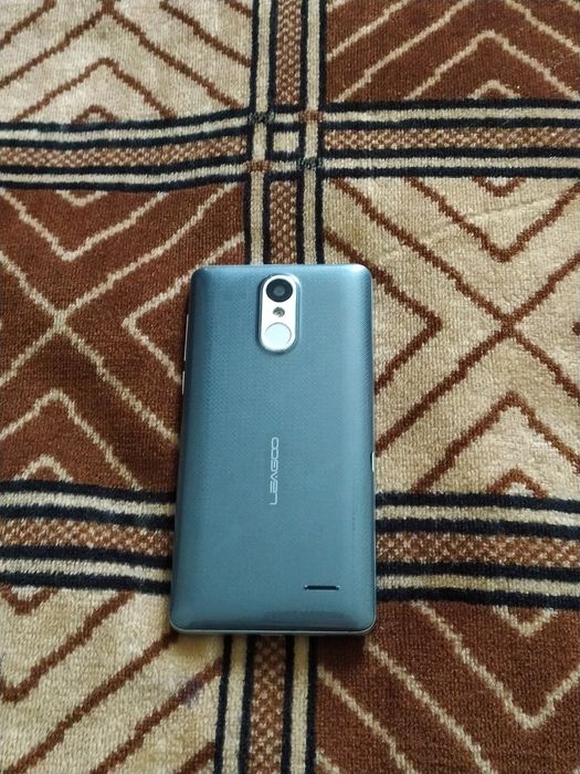 Продам телефон Leagoo m5 на запчастини