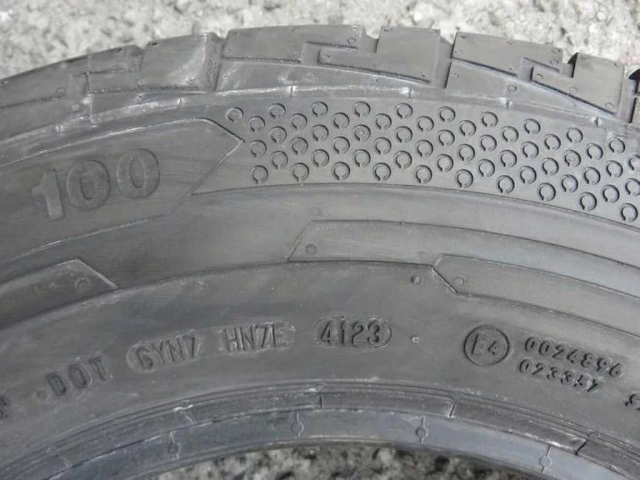 205/75 R16C 113/111R Continental VanContact100 літо 4штуки шини б/у