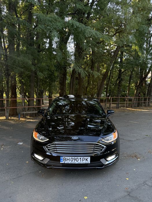Продам ford fushion 2017 hybrid