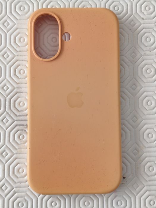 Capa original iPhone 16 usada
