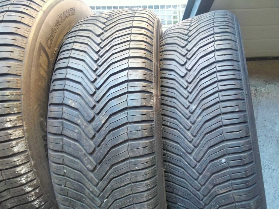 215 65R17 Michelin