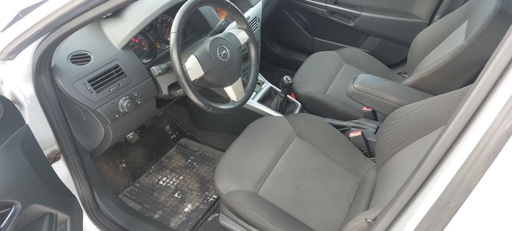 Опель Астра бензин