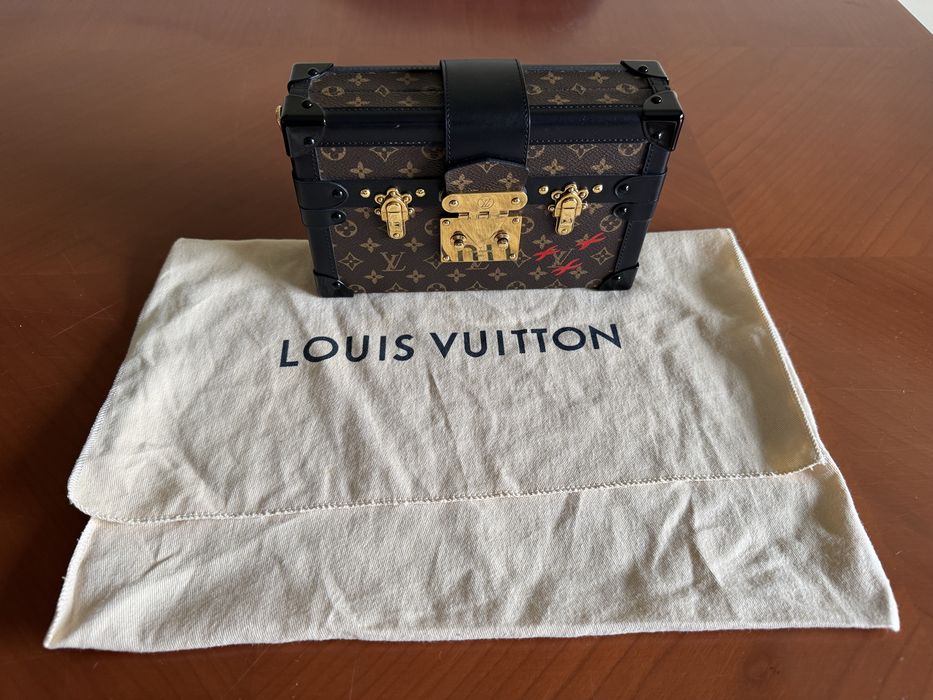 Louis Vuitton Petite malle leather handbag