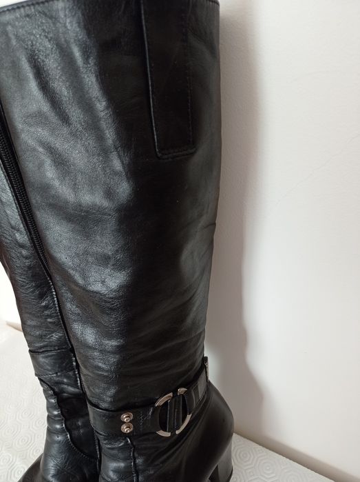 Botas pretas da Celta