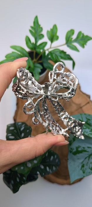 Nowa bardzo duża ekskluzywna broszka wisiorek ażurowa kokarda + gratis