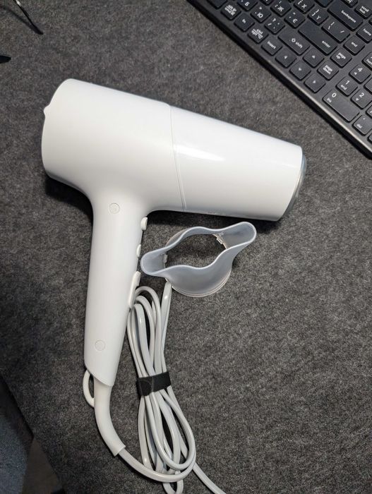 Фен Philips BHD500