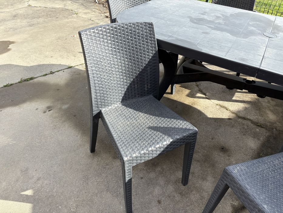 Conjunto Mesa e 6 cadeiras