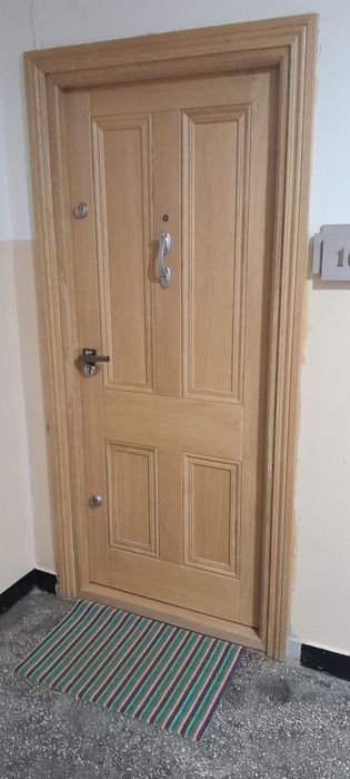 Szafki  łazienkowe dzwi