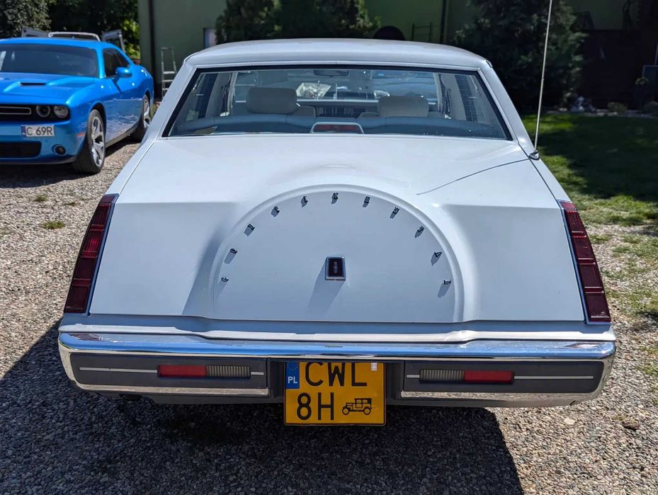 Lincoln Continental Mark VII - 85r, limuzyna