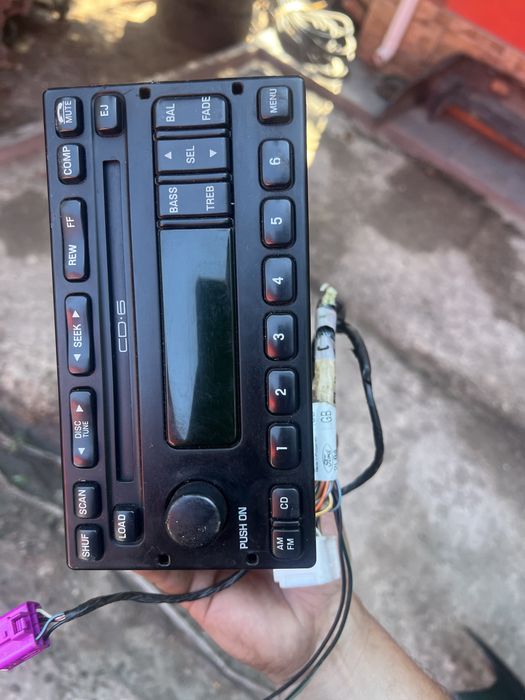 Автомагнитола форд эскейп ford escape 02 год