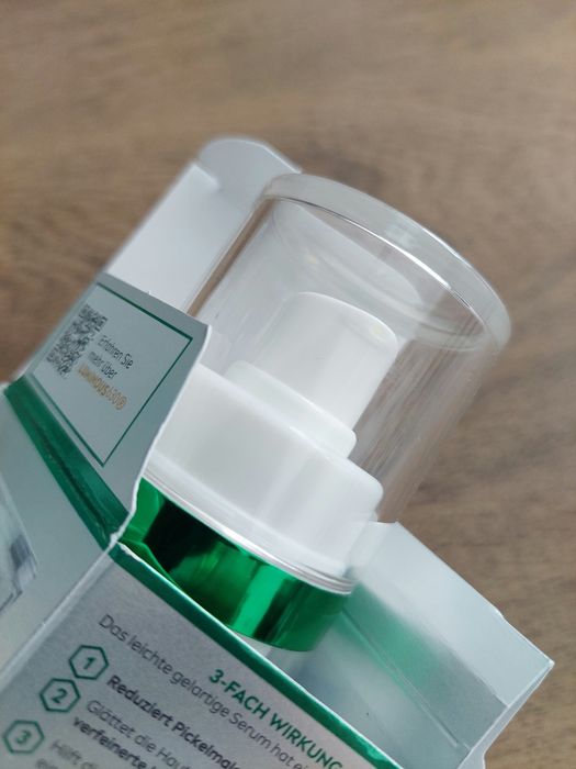 Nivea Cellular Serum na przebarwienia po trądziku