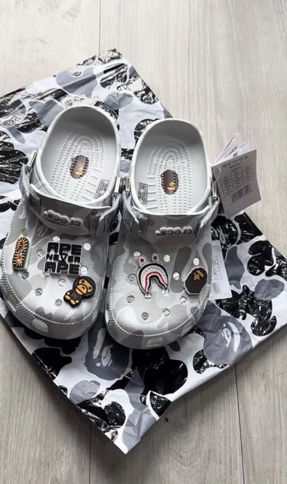 ‼️БЕЗ ПЕРЕДОПЛАТ‼️Тапки Crocs x Bape /Крокси/Тапочки/Бейп/Крокс