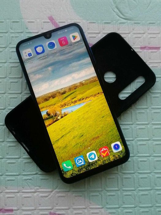 Honor 10i 4/128 2 sim NFC  в хорошем состоянии