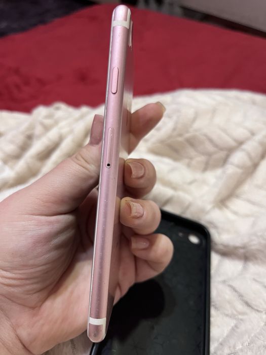 Продам Айфон 7 на 32