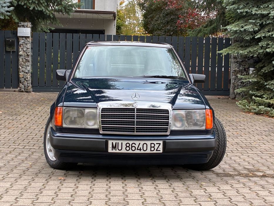 Mercedes-Benz W124