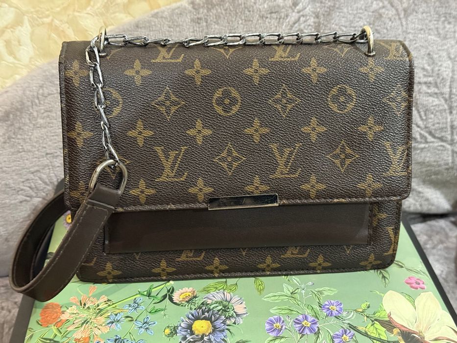 Стильна сумочка крос-боді в стилі lv monogram