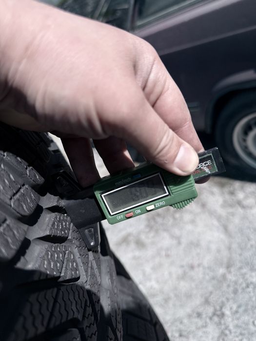 255 40 20 Pirelli Sottozero 3 99% 2023 Шини Зима