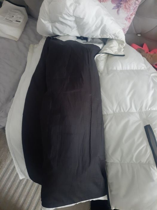 Sprzedam kurtkę zimowa  białą HM XL