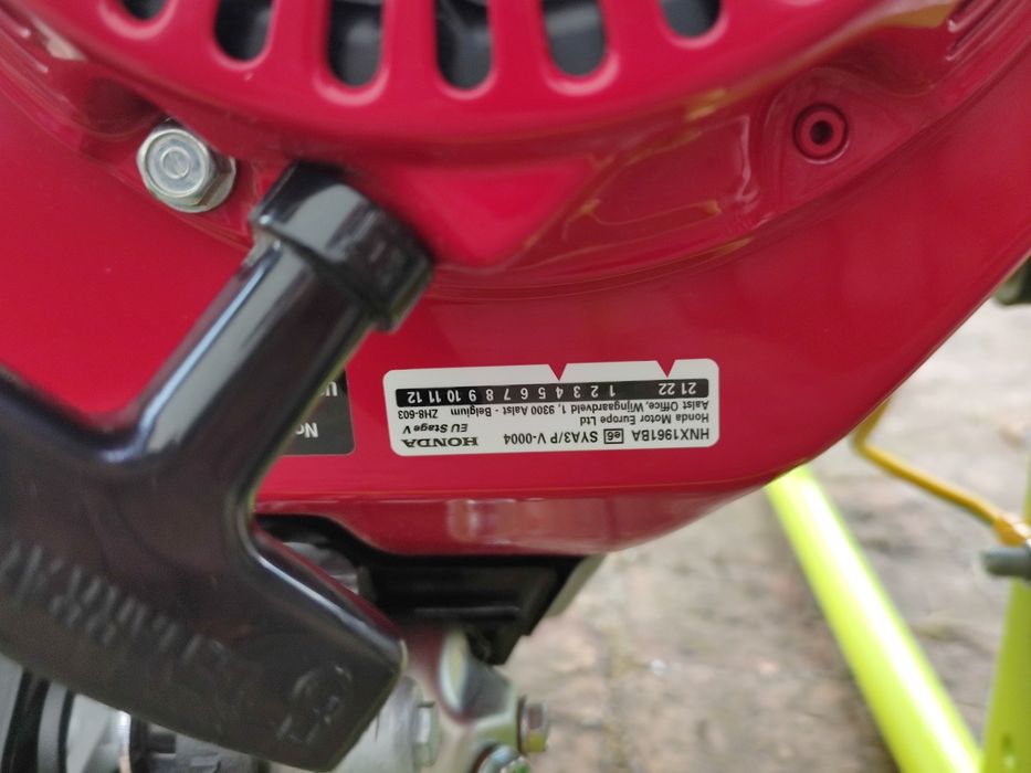 Бензиновый генератор Pramac E4000 мотор Honda
Бензиновый генератор Pr