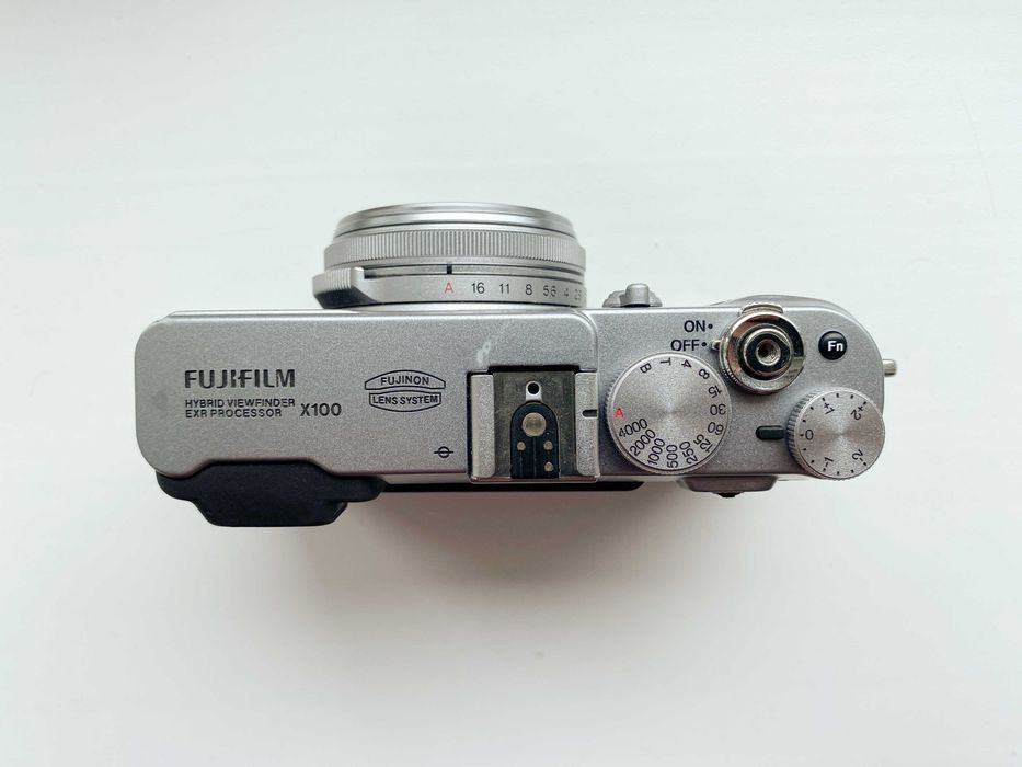 fujifilm x100 - купити фототехніку, відеотехніку - Ціна на OLX.ua