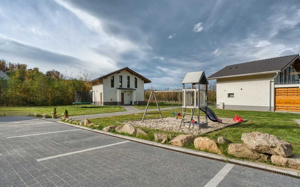 Domek z jacuzzi i sauną, Karpacz 6km, na uboczu bez sąsiadów, wszystko w cenie, 8 osób Karkonosze
