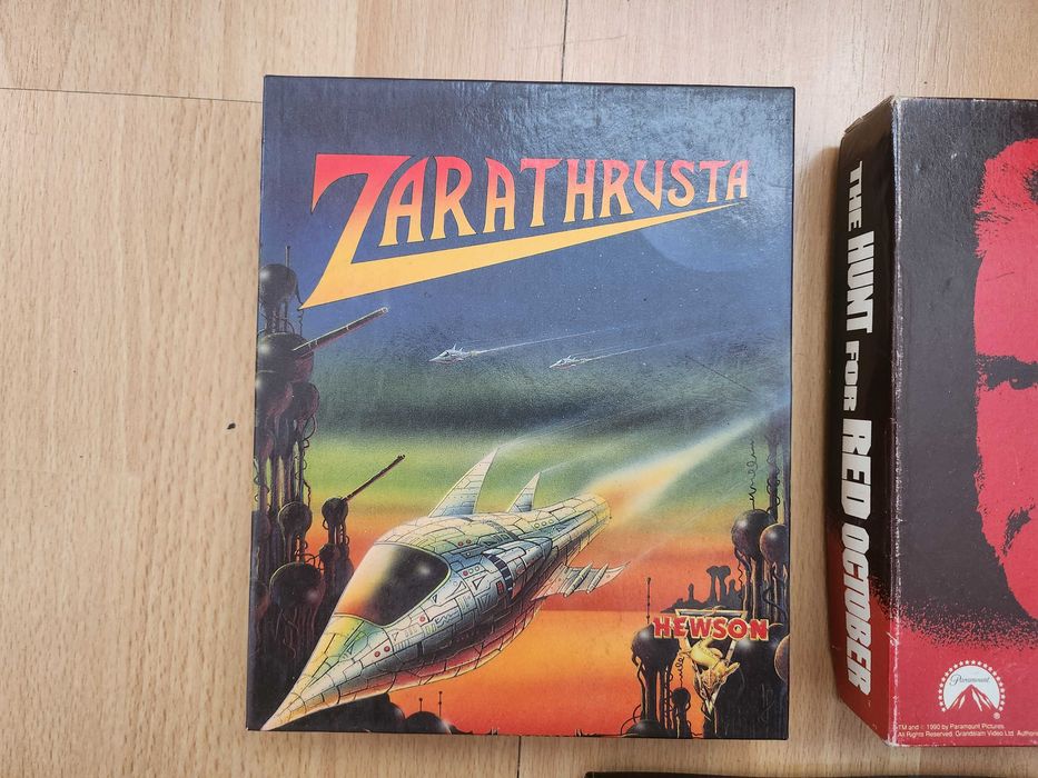 Amiga 500  Commodore  Red October Zarathrusta Pudełka Do Gier