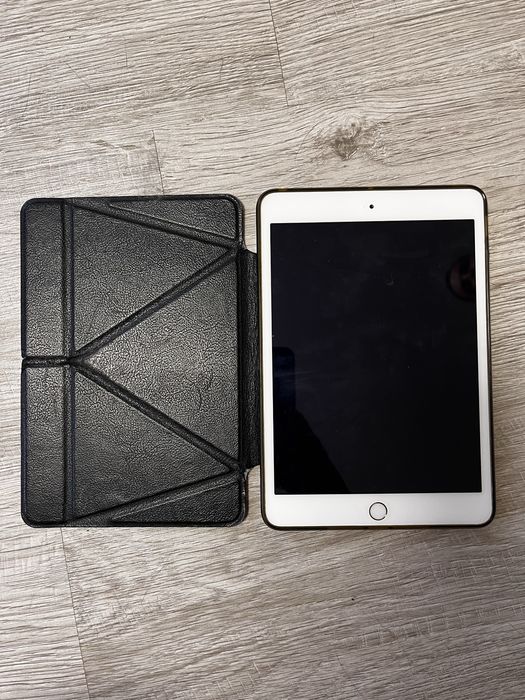 Продам iPad mini 3 128 ГБ