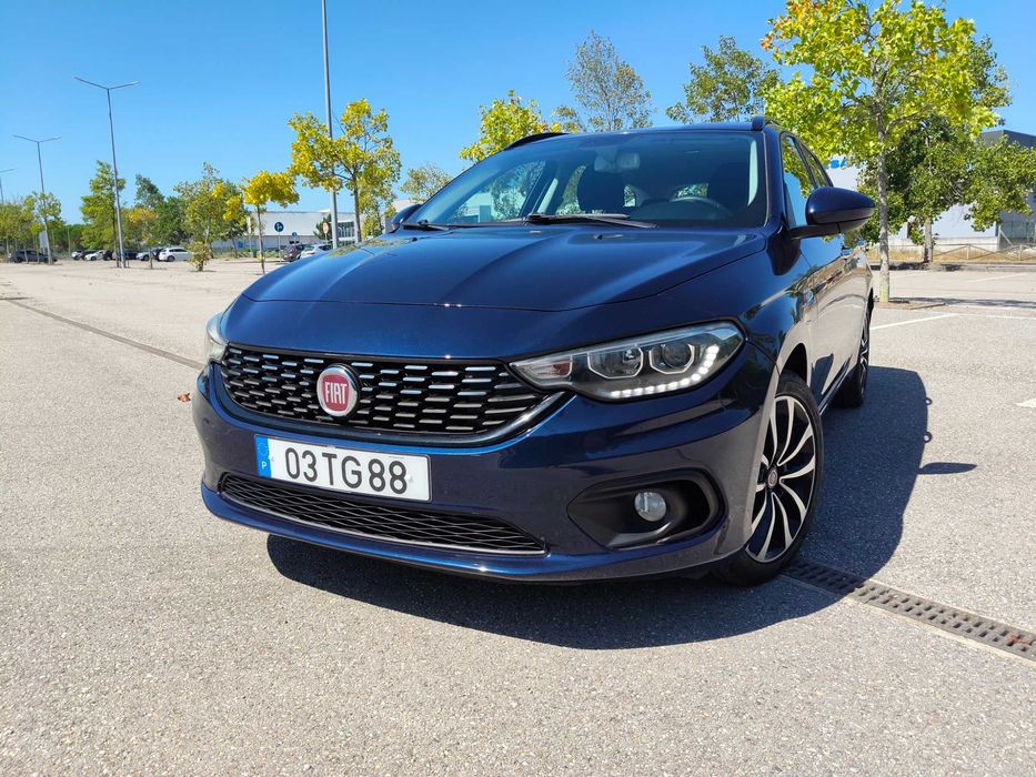 Fiat Tipo SW 1.3 MultiJet Lounge | GPS | Câmara | JLL 17" | Garantia