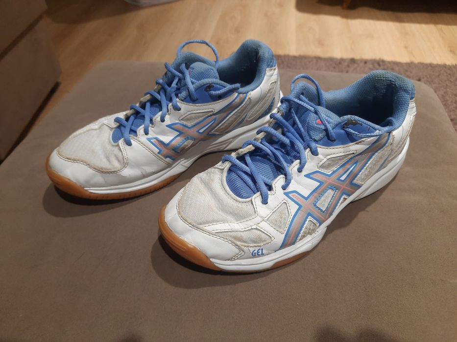 Buty Asics halowe 37 -  23 cm