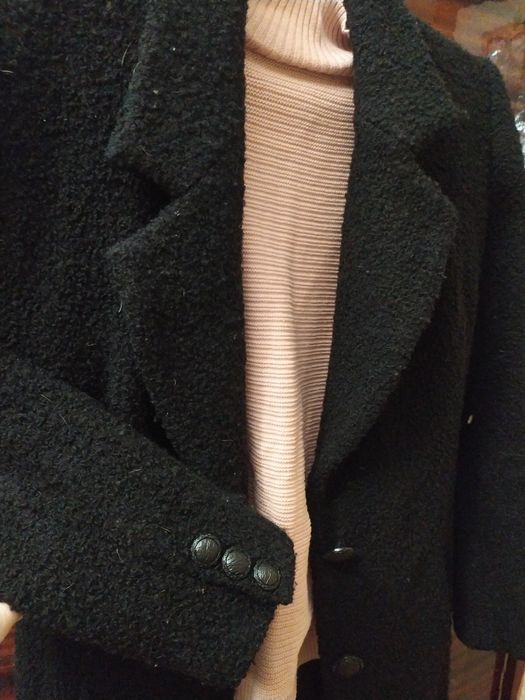 Мохеровое пальто чёрное