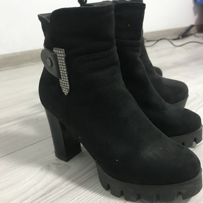 Чобітки жіночі, 37p