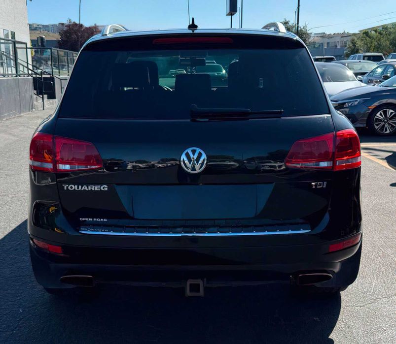 Volkswagen Touareg Executive      2013