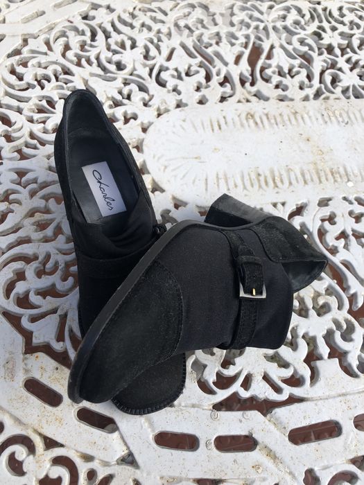 Sapatos  pretos numero 37