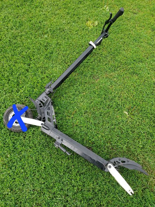 sprzedam pozostałości cześci kukirin g2 pro