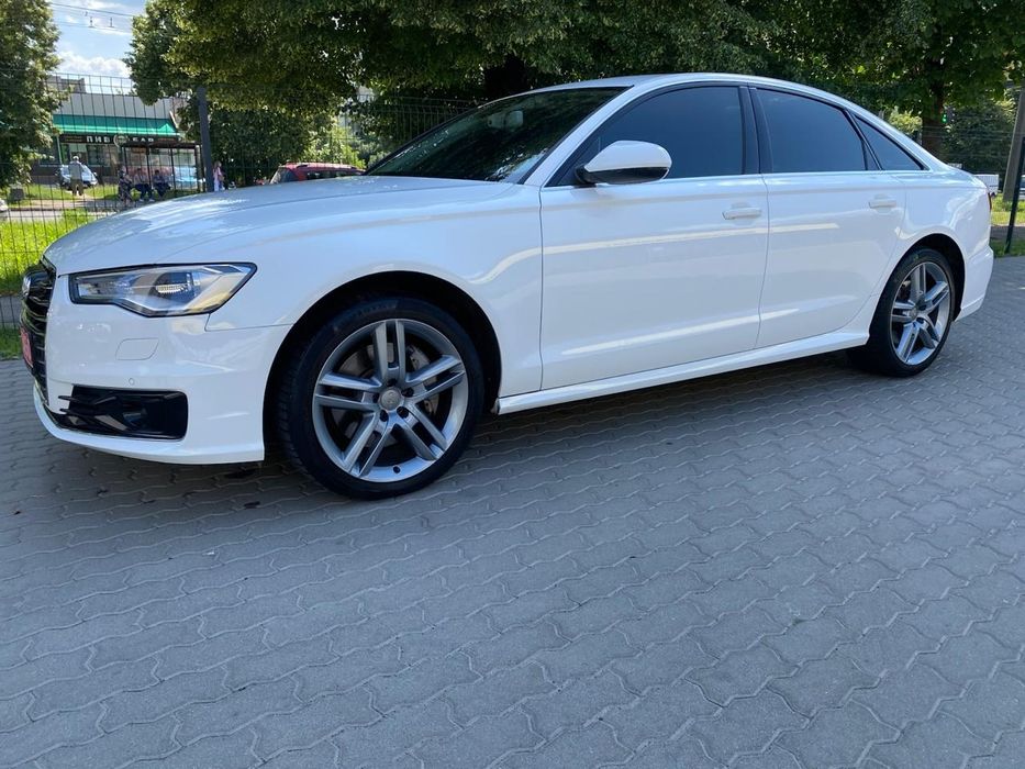 Продається AUDI A6 C7.