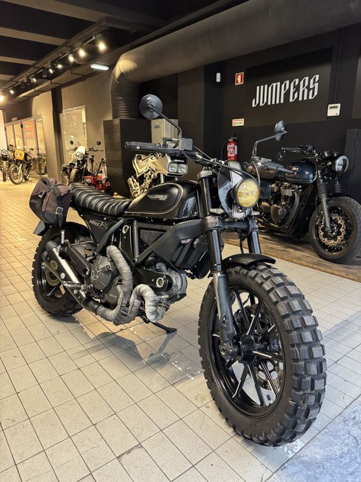 Ducati Scrambler 800 muitos extras