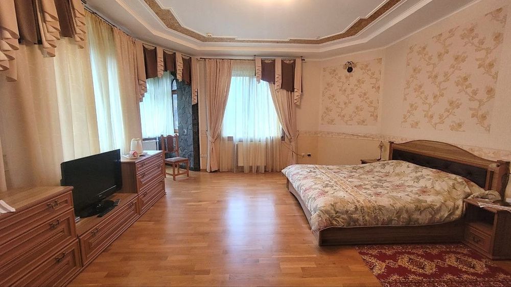 Власний готель на 9 номерів / резиденція в заповідній частині Карпат