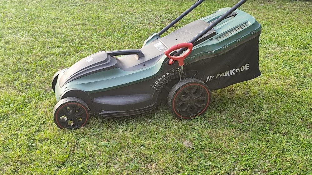Kosiarka Parkside PRM 1800 A2. Na części.