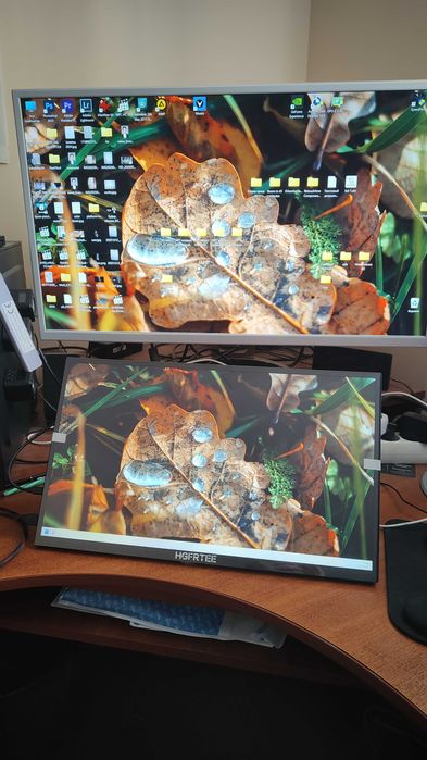 Портативний монітор 18.5" з динаміками, 1920х1080 IPS, 120 hz