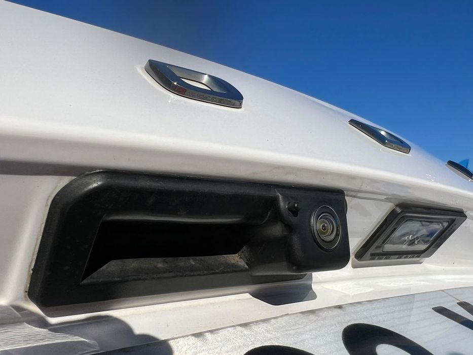 Skoda Fabia 1.0i 95 KAMERA Tempomat-Radar Klima PDC Alu LED BiKolor!