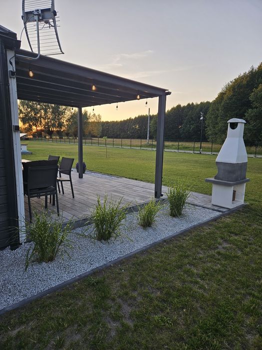 Domek letniskowy nad Jeziorem Białym.Plac zabaw.