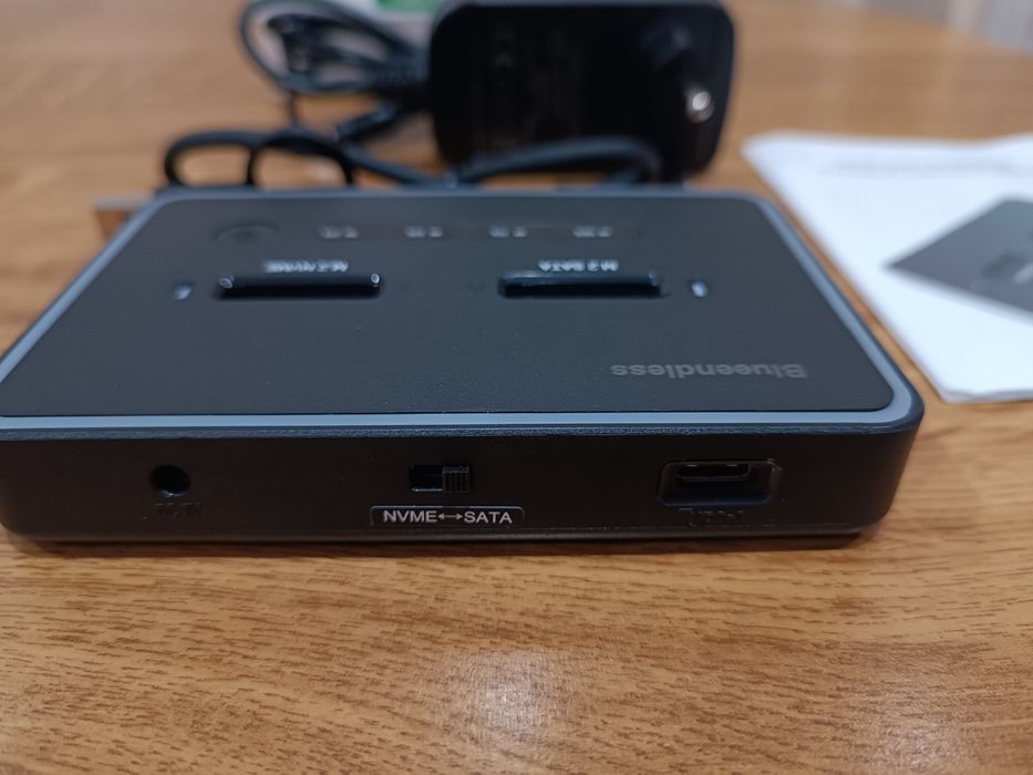 Dock station para M.2 nova