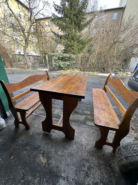 Solidny zestaw ogrodowy – stół + 2 ławki | Lite drewno sosnowe