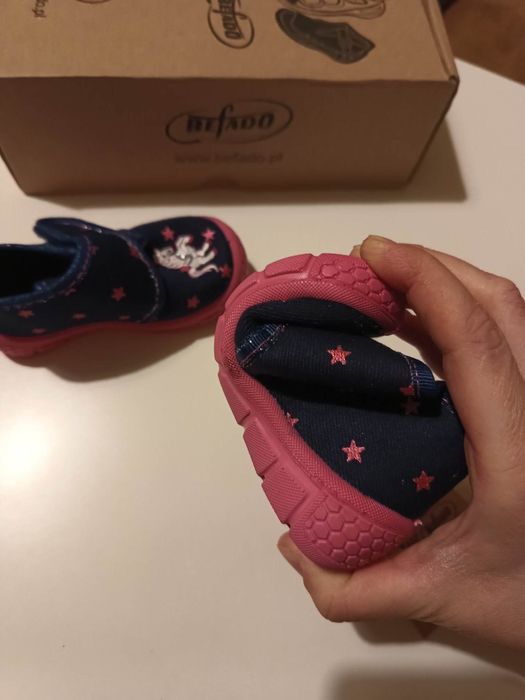 NOWE Buciki, kapcie, trampki dziewczęce befado
